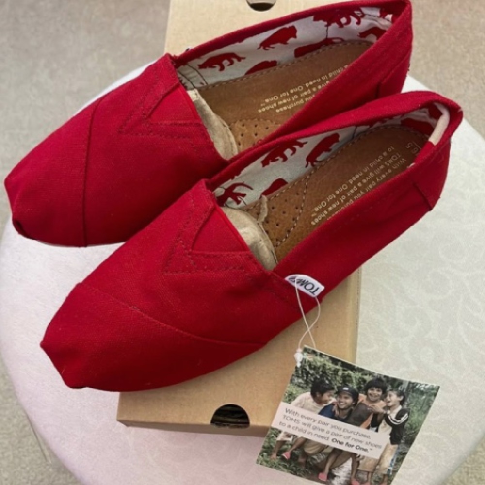 Toms canvas classic slip ons